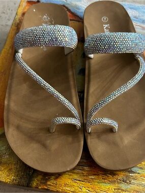 Kate Park Iridescent Crystal Toe-Loop Sandals